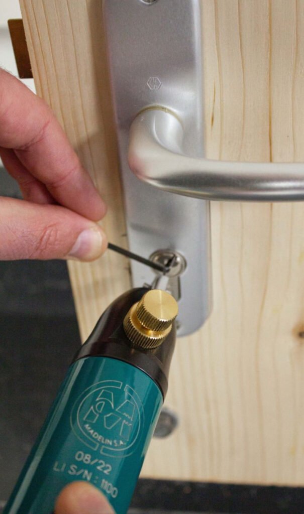 Locksmith Paris 75009 – Opéra Locksmith Paris 75009 – Opéra